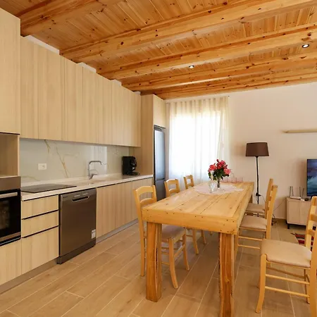 Dario Roshnik ベラト