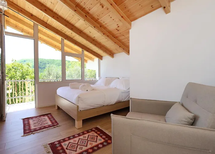 Villa Dario Roshnik